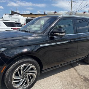 LINCOLN NAVIGATOR RESERVE - 2