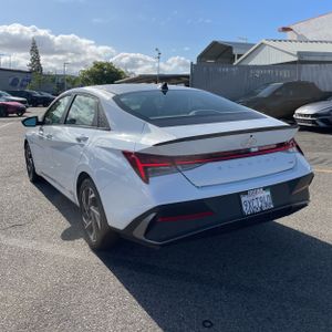 HYUNDAI ELANTRA HYBRID SEL SPORT - 5