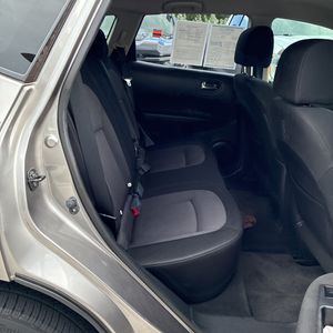 2011 Nissan ROGUE SV 照片 33