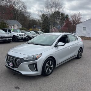 HYUNDAI IONIQ HYBRID SEL - 1