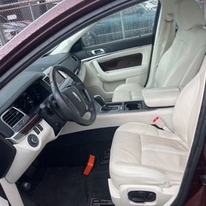 صورة مصغرة 32 لـ 2010 Lincoln MKS BASE