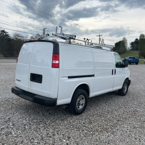 CHEVROLET EXPRESS 3500 - 8