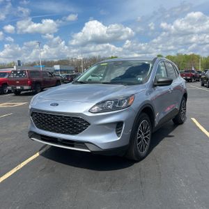 FORD ESCAPE SE PHEV - 1