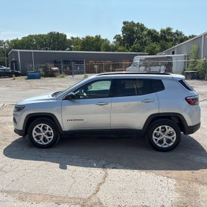 2024 JEEP COMPASS LATITUDE — фото 3