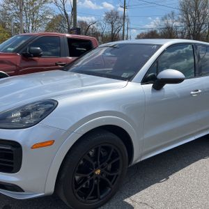 PORSCHE CAYENNE S - 2