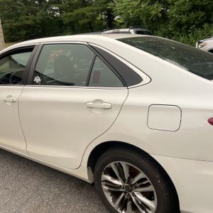 2017 Toyota CAMRY SE photo 6
