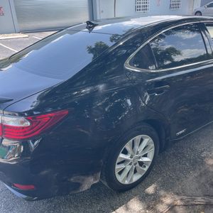 صورة مصغرة 63 لـ 2014 Lexus ES 300H BASE