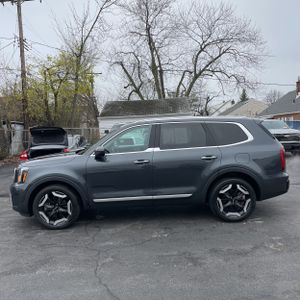 KIA TELLURIDE S - 3
