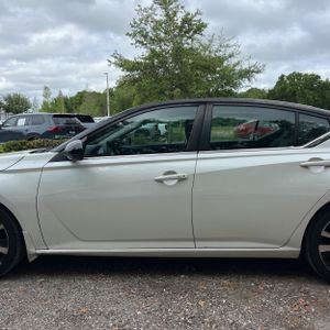 NISSAN ALTIMA 2.5 SR - 4