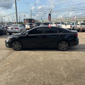 KIA FORTE GT-LINE - 3