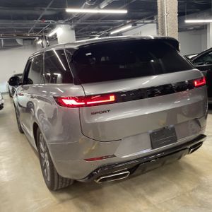 صورة 5 لـ 2024 LAND Rover RANGE ROVER SPORT P400 DYNAMIC SE