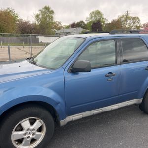 FORD ESCAPE XLT - 2