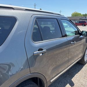 FORD EXPLORER XLT - 9