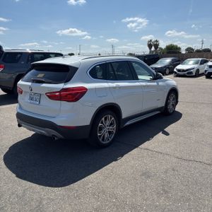 BMW X1 SDRIVE28I - 8