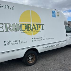 CHEVROLET EXPRESS 3500 - 9