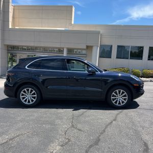 PORSCHE CAYENNE - 10