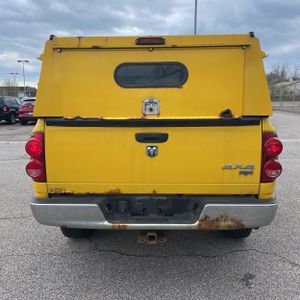 DODGE RAM 1500 LARAMIE - 4