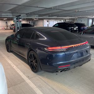 PORSCHE PANAMERA - 3