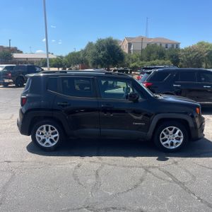 صورة 10 لـ 2017 JEEP RENEGADE LATITUDE