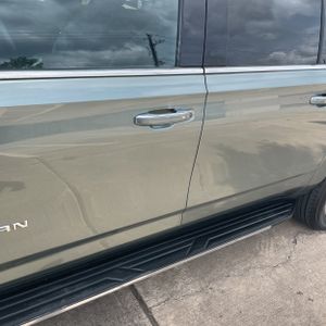 CHEVROLET SUBURBAN PREMIER - 3