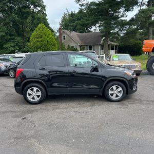 صورة 10 لـ 2021 Chevrolet TRAX LS