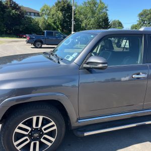 صورة 2 لـ 2016 Toyota 4RUNNER LIMITED