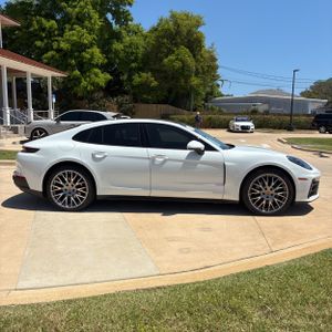 PORSCHE PANAMERA - 10