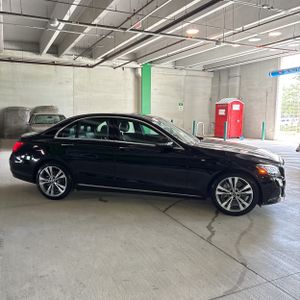 صورة 10 لـ 2019 Mercedes-BENZ C-CLASS