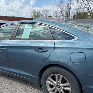 HYUNDAI SONATA SE - 6