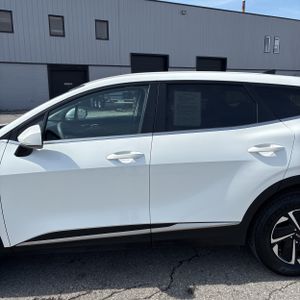 KIA SPORTAGE HYBRID LX - 4