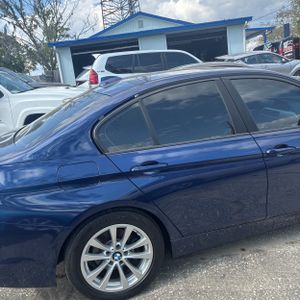 BMW 3 SERIES 320I - 8