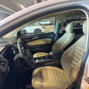 صورة مصغرة 32 لـ 2019 FORD EDGE SEL
