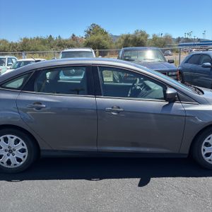 صورة مصغرة 11 لـ 2012 FORD FOCUS SE