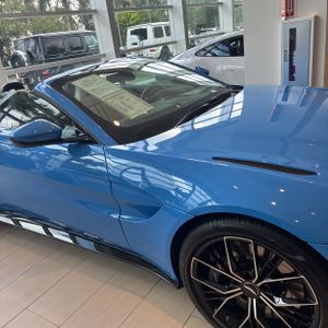 2021 Aston Martin VANTAGE BASE 缩略图 13