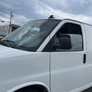 CHEVROLET EXPRESS 2500 - 2
