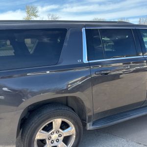 CHEVROLET SUBURBAN LT - 9