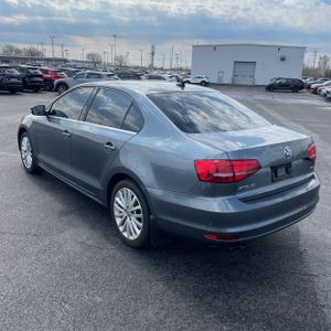 VOLKSWAGEN JETTA SE - 5