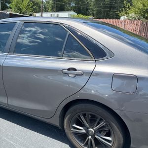 2015 Toyota CAMRY SE photo 6