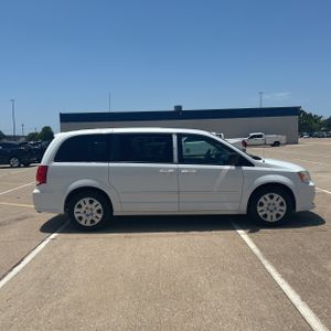 2016 Dodge GRAND CARAVAN SE — фото 10