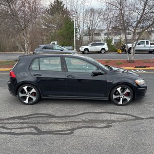 VOLKSWAGEN GOLF GTI AUTOBAHN - 10