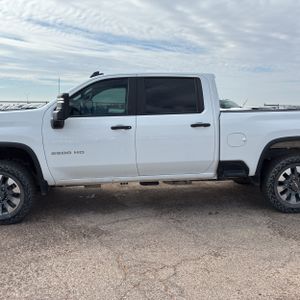 CHEVROLET SILVERADO 2500HD CUSTOM - 4