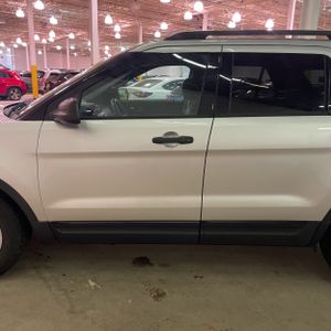 FORD EXPLORER BASE - 4
