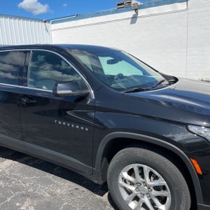 2023 Chevrolet TRAVERSE LS — миниатюра 13