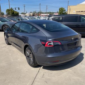 TESLA MODEL 3 BASE - 5