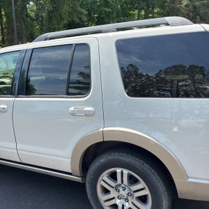 FORD EXPLORER EDDIE BAUER - 6