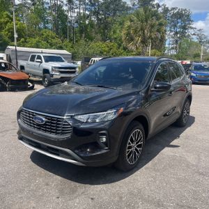 FORD ESCAPE PLUG-IN HYBRID PHEV - 1