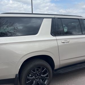 CHEVROLET SUBURBAN RST - 9