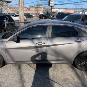 HYUNDAI ELANTRA SEL - 3