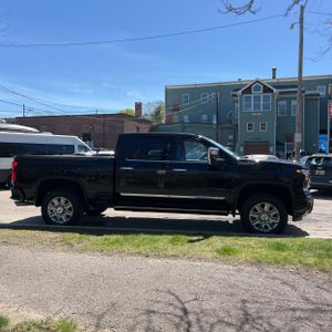 CHEVROLET SILVERADO - 10