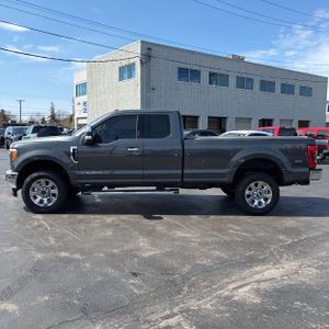 FORD F-350 SUPER DUTY LARIAT - 3